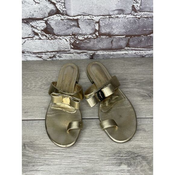Salvatore Ferragamo Gold Leather Bow Slides Flat Sandals Women’s Sz 5.5M US/36EU - Picture 3 of 16